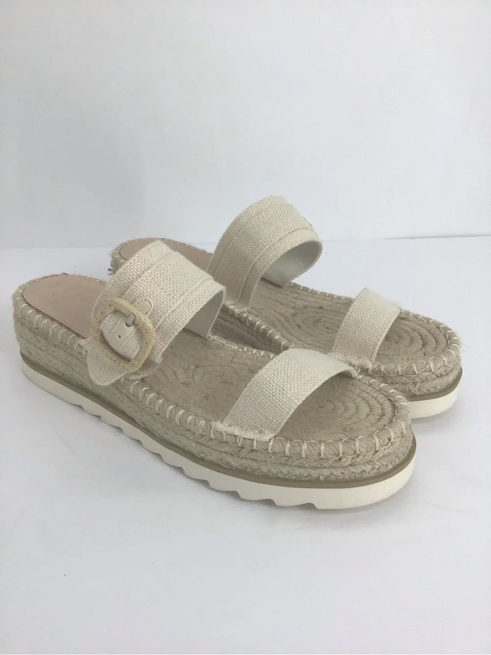 Oasis Society NWOT The Reese  Plarform Buckle Wedge Sandal Raffia Resort Size 8
